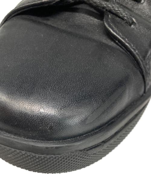 CLARKS（クラークス）CLARKS (クラークス) ローカットスニーカー ブラック サイズ:26の古着・服飾アイテム
