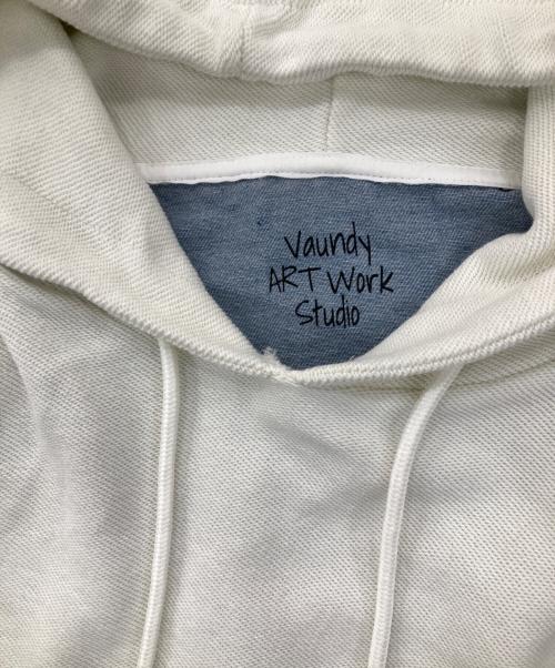 VAUNDY（バウンディー）Vaundy (バウンディー) Logo Hoodie Fusion ホワイト×ブルー サイズ:Lの古着・服飾アイテム