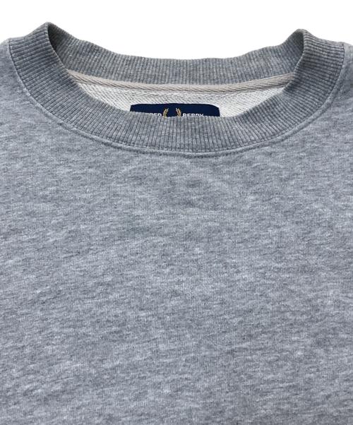 FRED PERRY（フレッドペリー）FRED PERRY (フレッドペリー) ルーネックスウェット グレー サイズ:Lの古着・服飾アイテム