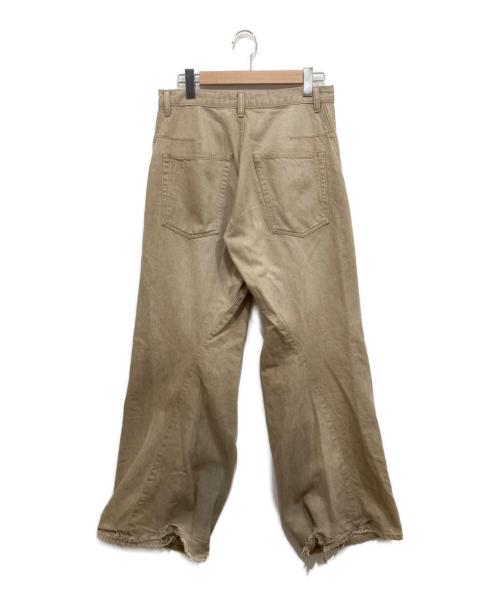 NVRFRGT（ネヴァーフォーゲット）NVRFRGT (ネヴァーフォーゲット) 3D TWISTED WIDE LEG JEANS ベージュ サイズ:SIZE2の古着・服飾アイテム