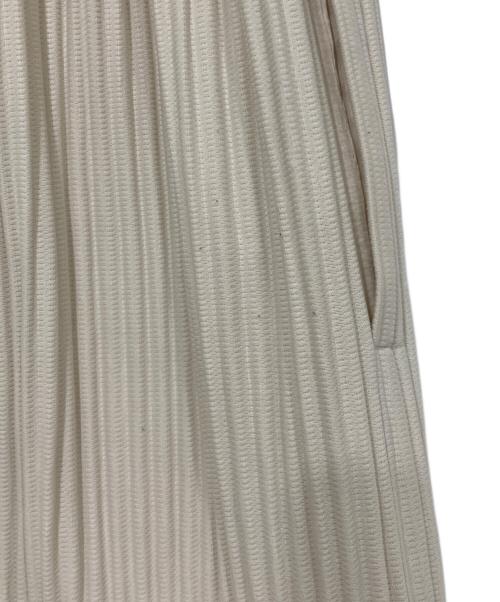 HOMME PLISSE ISSEY MIYAKE（オム プリッセ イッセイ ミヤケ）HOMME PLISSE ISSEY MIYAKE (オム プリッセ イッセイ ミヤケ) MULTI-POCKET/プリーツカーゴパンツ LIMESTONE WHITE サイズ:3の古着・服飾アイテム