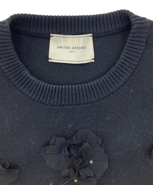 UNITED ARROWS（ユナイテッドアローズ）UNITED ARROWS (ユナイテッドアローズ) 3D フラワーモチーフ ノースリーブ ニットベスト ブラック サイズ:FREEの古着・服飾アイテム