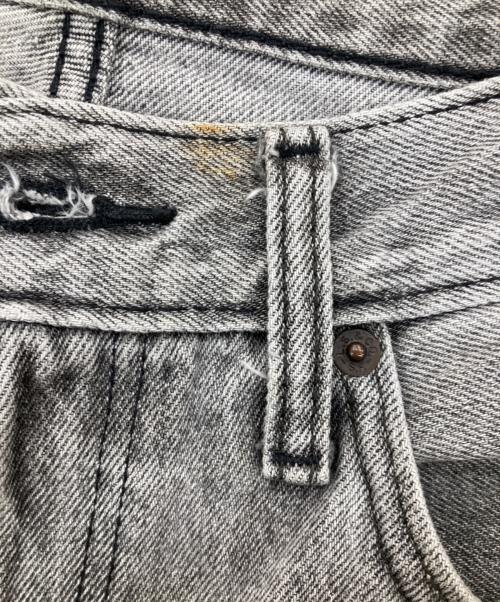 LEVI'S（リーバイス）LEVI'S (リーバイス) バギーデニムパンツ グレー サイズ:SIZE 81cm (W32)の古着・服飾アイテム