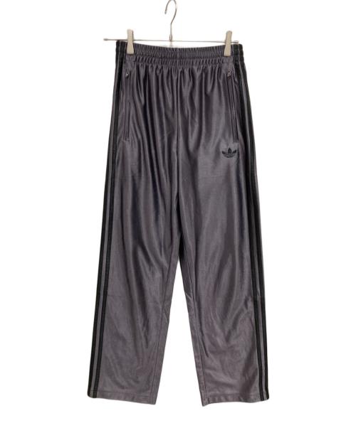 adidas（アディダス）adidas (アディダス) ファイヤーバード アディカラー メタリック トラックパンツ グレー サイズ:Sの古着・服飾アイテム