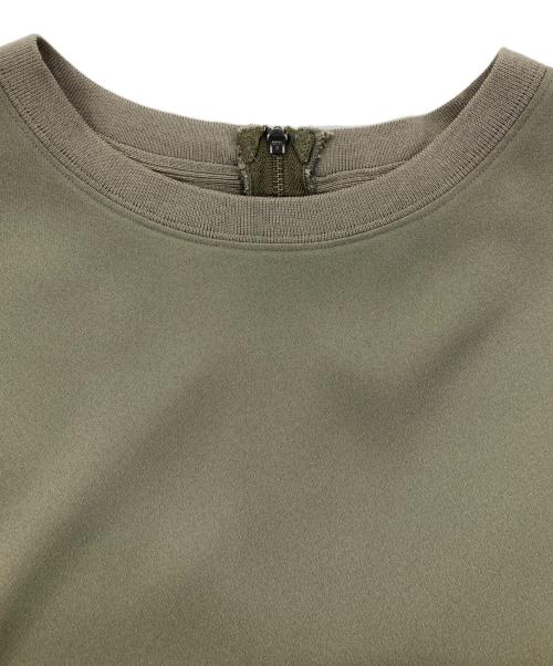 icB（アイシービー）icB (アイシービー) FLUIDBACKSATINワンピース グリーン サイズ:4の古着・服飾アイテム