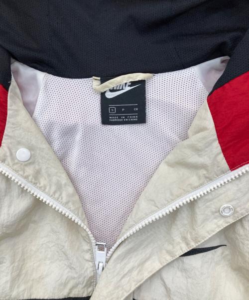 NIKE（ナイキ）NIKE (ナイキ) ナイロンジャケット レッド サイズ:Sの古着・服飾アイテム