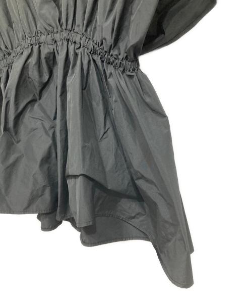 23区 R（ニジュウサンク）23区 R (ニジュウサンク) シルクタフタギャザーブラウス ブラック サイズ:38の古着・服飾アイテム