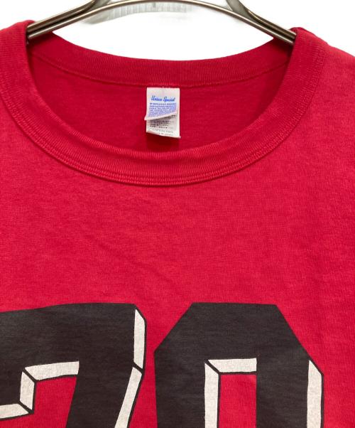UNISON SPECIAL（ユニゾンスペシャル）Unison Special (ユニゾンスペシャル) WELL JERSEY BB TEE/ナンバリング長袖カットソー レッド サイズ:Lの古着・服飾アイテム