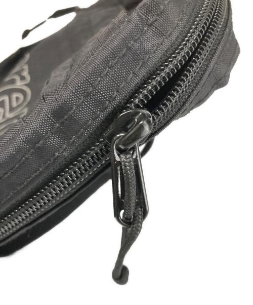 SUPREME（シュプリーム）Supreme (シュプリーム) 18AW Shoulder bag ブラックの古着・服飾アイテム