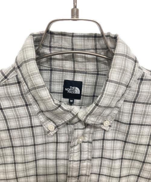 THE NORTH FACE（ザ ノース フェイス）THE NORTH FACE (ザ ノース フェイス) ロングスリーブフロストフォージフランネルシャツ ホワイト×グレー サイズ:Mの古着・服飾アイテム