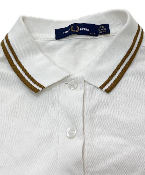 FRED PERRY（フレッドペリー）FRED PERRY (フレッドペリー) ポロシャツ ホワイト サイズ:UK10の古着・服飾アイテム