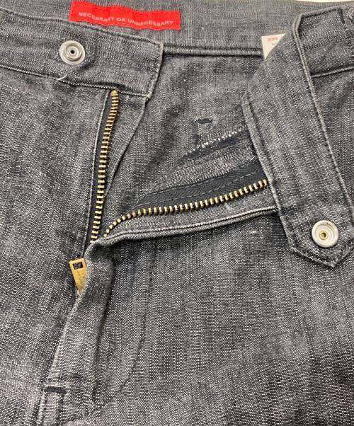 EVISU（エヴィス）EVISU (エヴィス) NECESSARY or UNNECESSARY (ネセサリーオアアンネセサリー) ハーフパンツ ブラック サイズ:81cm (W32)の古着・服飾アイテム