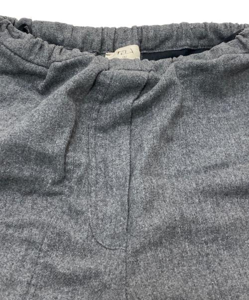 TELA（テラ）TELA (テラ) ウール混テーパードパンツ グレー サイズ:XSの古着・服飾アイテム