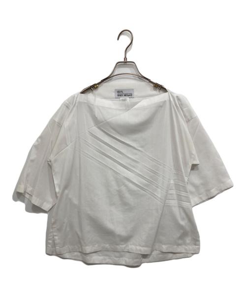 132 5. ISSEY MIYAKE（132 5. イッセイ ミヤケ）132 5. ISSEY MIYAKE (132 5. イッセイ ミヤケ) ポリバイアスプリーツトップス/半袖ブラウス ホワイト サイズ:2の古着・服飾アイテム