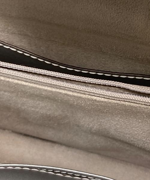 MICHAEL KORS（マイケルコース）MICHAEL KORS (マイケルコース) GREENWICH コンバーチブル ショルダー ミディアム/2WAYバッグ シルバーの古着・服飾アイテム
