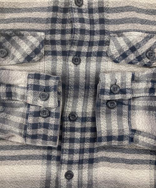 Patagonia（パタゴニア）Patagonia (パタゴニア) フィヨルドフランネルシャツ グレー サイズ:Lの古着・服飾アイテム