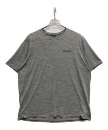 Patagonia（パタゴニア）の古着「Cap Cool Daily Graphic Shirt」｜グレー