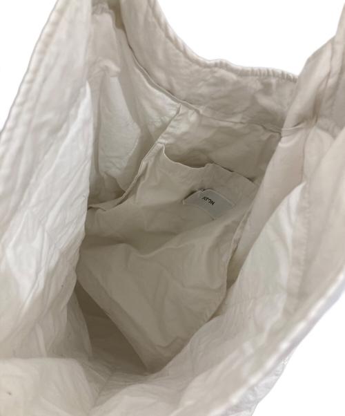 ATON（エイトン）ATON (エイトン) NIDOM WEATHER MEDIUM N BAG/ショルダーバッグ ホワイトの古着・服飾アイテム