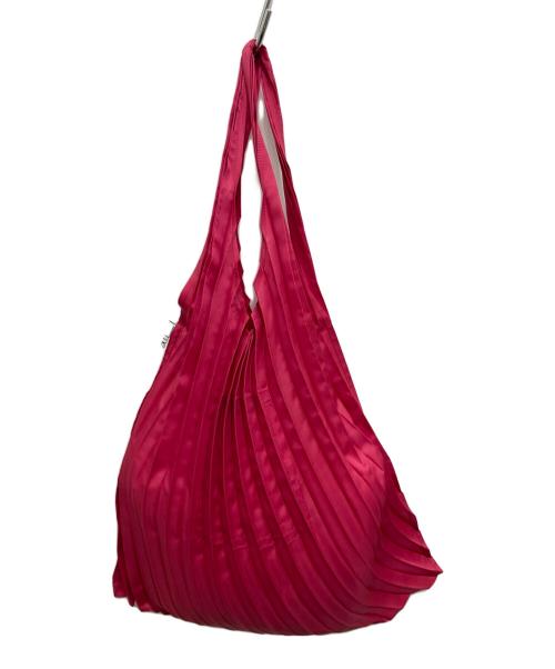 me ISSEY MIYAKE（ミーイッセイ ミヤケ）me ISSEY MIYAKE (ミーイッセイ ミヤケ) プリーツトートバッグ ピンクの古着・服飾アイテム