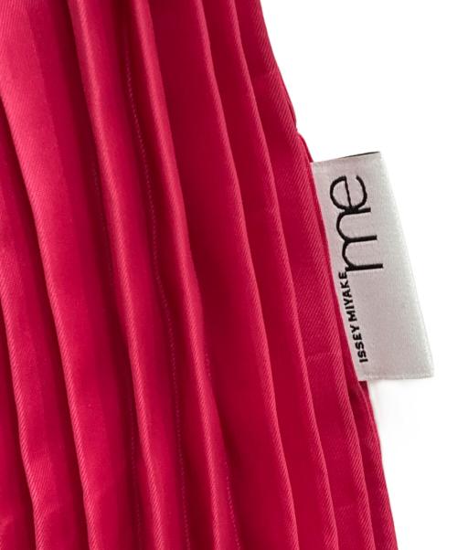 me ISSEY MIYAKE（ミーイッセイ ミヤケ）me ISSEY MIYAKE (ミーイッセイ ミヤケ) プリーツトートバッグ ピンクの古着・服飾アイテム
