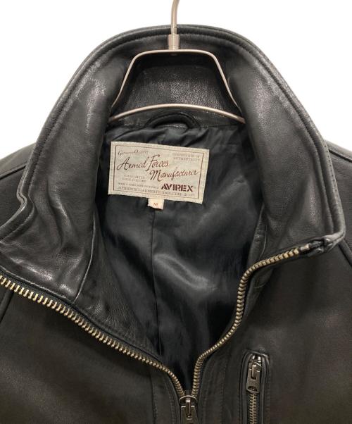 AVIREX（アヴィレックス）AVIREX (アヴィレックス) シープレザースタンドジップトラックジャケット ブラック サイズ:Mの古着・服飾アイテム