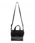 ARMANI EXCHANGE (アルマーニ エクスチェンジ) BOXロゴバックルミニハンドバッグ ブラック：14000円