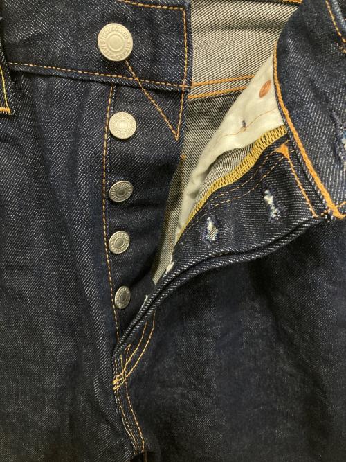 LEVI'S（リーバイス）LEVI'S (リーバイス) 501セルビッジデニムパンツ インディゴ サイズ:81cm (W32)の古着・服飾アイテム