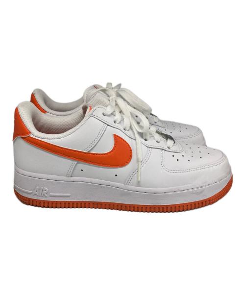 NIKE（ナイキ）NIKE (ナイキ) AIR FORCE 1 '07 ホワイト×オレンジ サイズ:24cmの古着・服飾アイテム