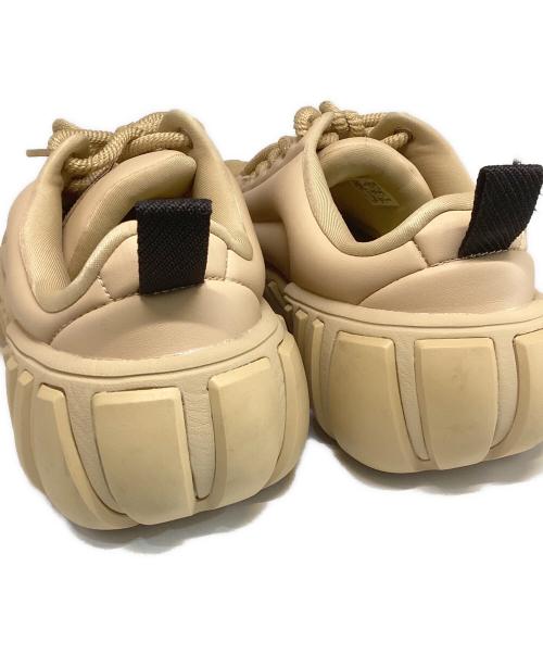 Onitsuka Tiger（オニツカタイガー）Onitsuka Tiger (オニツカタイガー) DENTIGRE PUFF/ローカットスニーカー ベージュ サイズ:24.5cmの古着・服飾アイテム