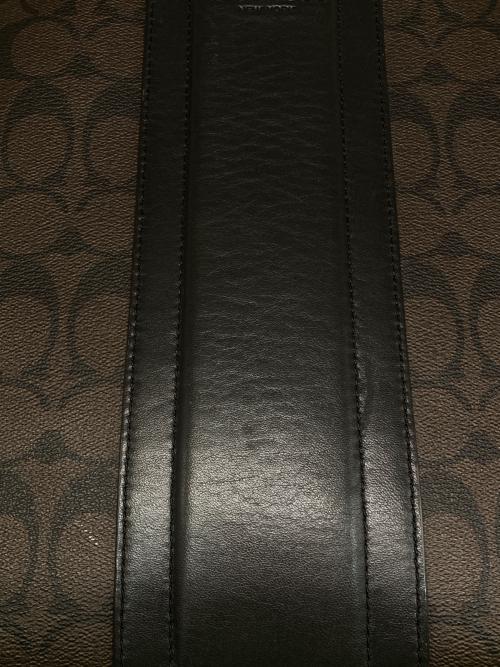 COACH（コーチ）COACH (コーチ) シグネチャーショルダーバッグ ブラウンの古着・服飾アイテム