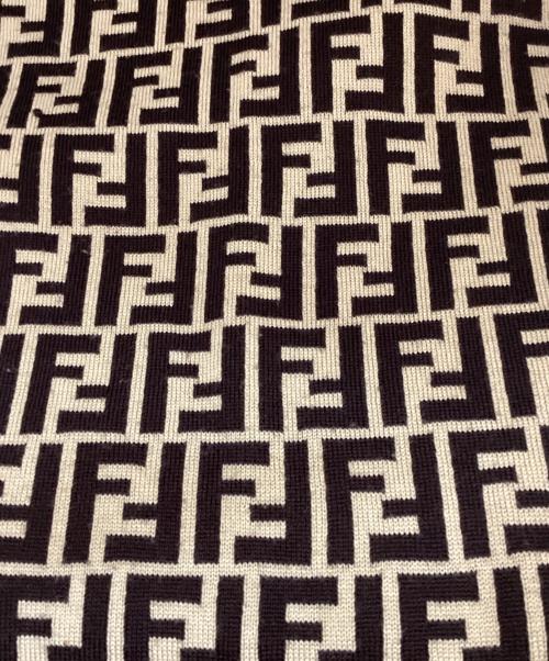 FENDI（フェンディ）FENDI (フェンディ) ズッカ柄マフラー ベージュ×レッド サイズ:FREEの古着・服飾アイテム