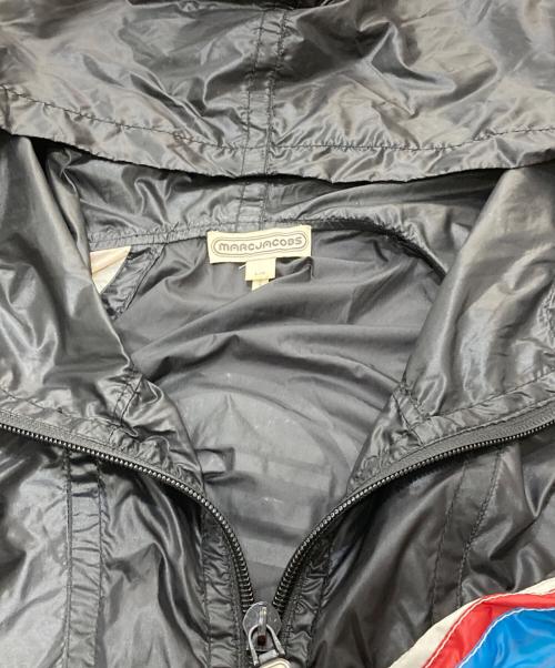 MARC JACOBS（マークジェイコブス）MARC JACOBS (マークジェイコブス) バックロゴナイロンジップアップジャケット ブラック サイズ:Lの古着・服飾アイテム