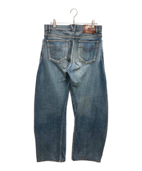 VERSACE（ヴェルサーチ）VERSACE (ヴェルサーチ) Made in Japan Baggy Twisted Denim Jeans/ユーズド加工デニムパンツ インディゴ サイズ:32の古着・服飾アイテム