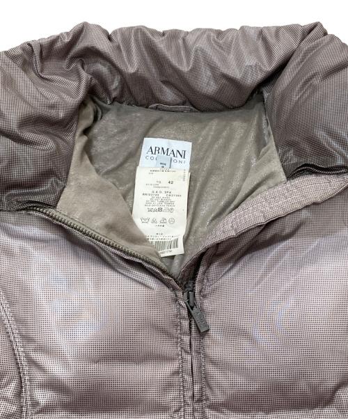 ARMANI COLLEZIONI（アルマーニ コレツィオーニ）ARMANI COLLEZIONI (アルマーニ コレツィオーニ) Aラインダウンジャケット ベージュ サイズ:SIZE42の古着・服飾アイテム