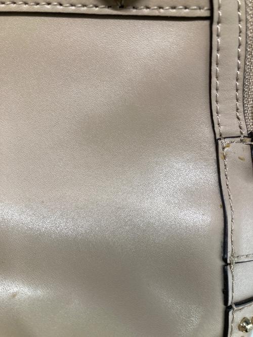 MICHAEL KORS（マイケルコース）MICHAEL KORS (マイケルコース) スタッズミニリュック ベージュ×ゴールドの古着・服飾アイテム