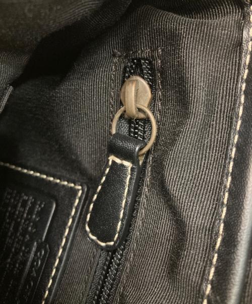 COACH（コーチ）COACH (コーチ) ターンロックシグネチャーショルダーバッグ ベージュ×ブラックの古着・服飾アイテム