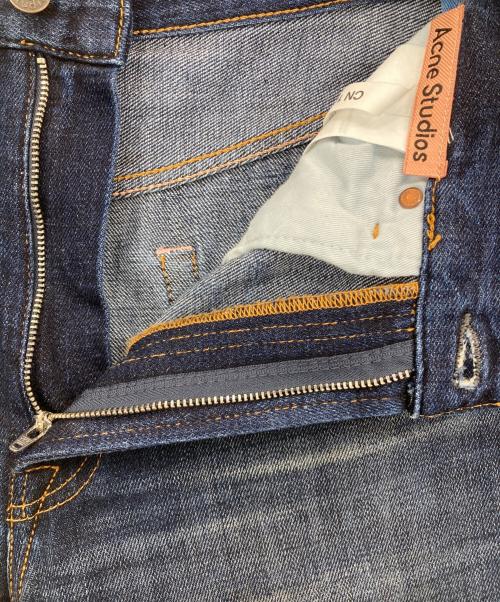Acne studios（アクネ ストゥディオズ）ACNE STUDIOS (アクネ ストゥディオズ) レギュラーフィットジーンズ インディゴ サイズ:SIZE W26×L30の古着・服飾アイテム