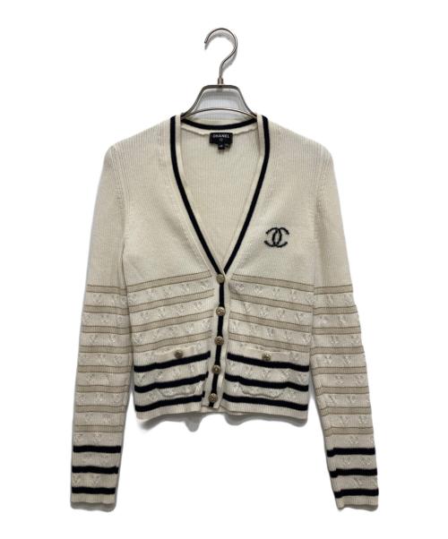 CHANEL（シャネル）CHANEL (シャネル) ココマークボタンハートボーダーカーディガン ホワイト サイズ:40の古着・服飾アイテム