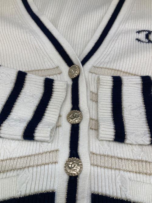 CHANEL（シャネル）CHANEL (シャネル) ココマークボタンハートボーダーカーディガン ホワイト サイズ:40の古着・服飾アイテム