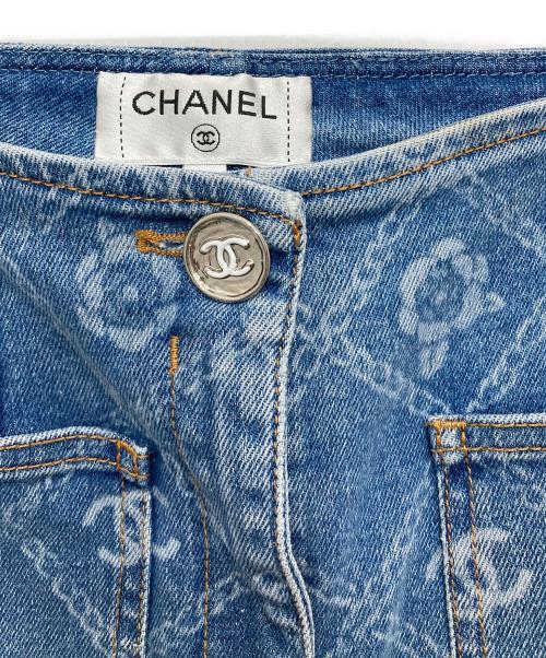 CHANEL（シャネル）CHANEL (シャネル) カメリア×ココマークフレアデニムパンツ インディゴ サイズ:36の古着・服飾アイテム