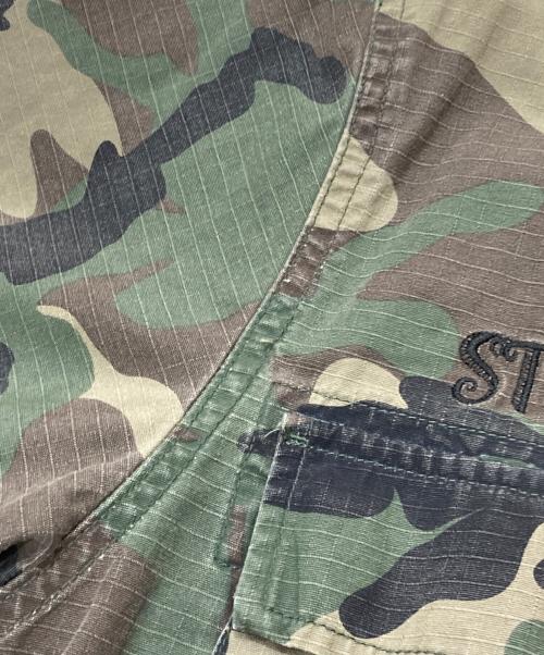 stussy（ステューシー）stussy (ステューシー) 迷彩柄ミリタリージャケット グリーン サイズ:Sの古着・服飾アイテム