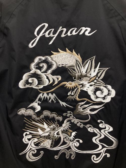 CMF OUTDOOR GARMENT（コンフィーアウトドアガーメント）CMF OUTDOOR GARMENT (コンフィーアウトドアガーメント) Ska Jacket COEXIST BRIGHT/中綿リバーシブルスカジャン ブラック サイズ:Sの古着・服飾アイテム