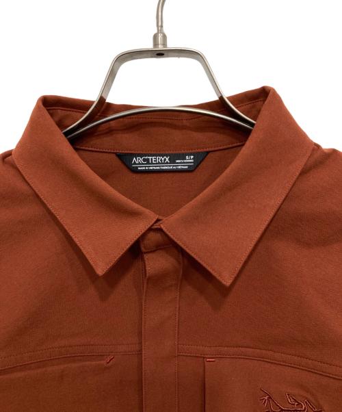 ARC'TERYX（アークテリクス）ARC'TERYX (アークテリクス) Cronin Cotton Overshirt/クロニンコットンオーバーシャツ ブラウン サイズ:Sの古着・服飾アイテム