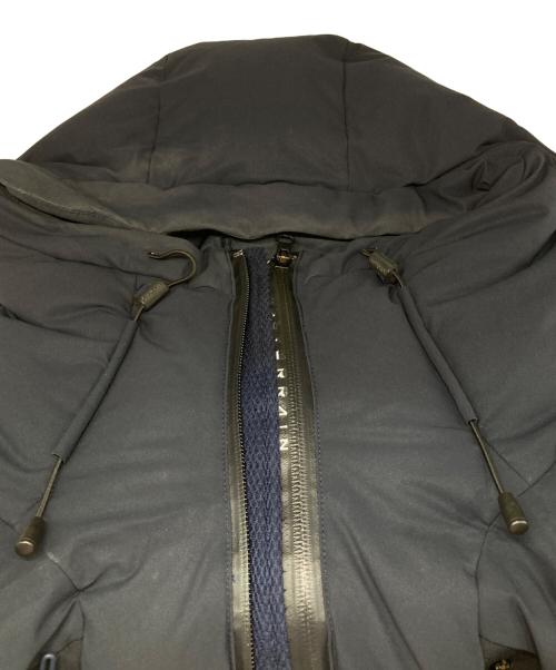DESCENTE ALLTERRAIN（デザイント オルテライン）Descente ALLTERRAIN (デザイント オルテライン) MOUNTAINEER/ダウンジャケット ネイビー サイズ:Mの古着・服飾アイテム