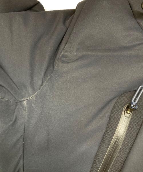 DESCENTE ALLTERRAIN（デザイント オルテライン）Descente ALLTERRAIN (デザイント オルテライン) MOUNTAINEER/ダウンジャケット ネイビー サイズ:Mの古着・服飾アイテム