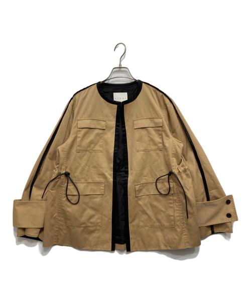 CINOH（チノ）CINOH (チノ) ノーカラーパイピングジャケット ベージュ サイズ:38の古着・服飾アイテム