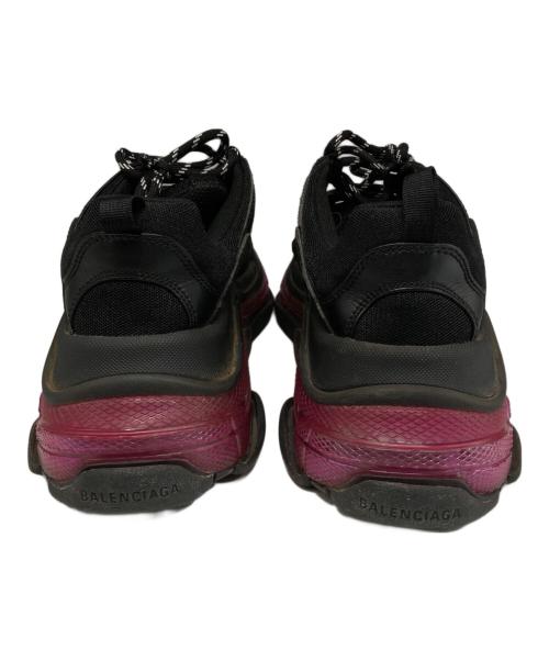 BALENCIAGA（バレンシアガ）BALENCIAGA (バレンシアガ) Triple S Clear Sole/ローカットスニーカー ブラック×ピンク サイズ:42の古着・服飾アイテム