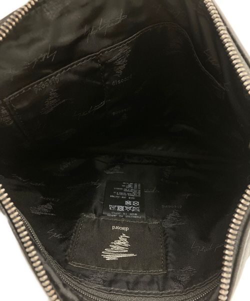 discord Yohji Yamamoto（ディスコード ヨウジヤマモト）discord Yohji Yamamoto (ディスコード ヨウジヤマモト) シグネチャー L サコッシュ ブラックの古着・服飾アイテム