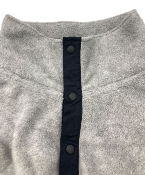 SO SHOP&HOSTEL（ソウショップアンドホステル）SO SHOP&HOSTEL (ソウショップアンドホステル) SNAP PULLOVER FLEECE JACKET グレー サイズ:SIZE Mの古着・服飾アイテム