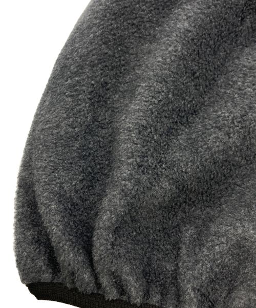 SO SHOP&HOSTEL（ソウショップアンドホステル）SO SHOP&HOSTEL (ソウショップアンドホステル) SNAP PULLOVER FLEECE JACKET グレー サイズ:SIZE Mの古着・服飾アイテム